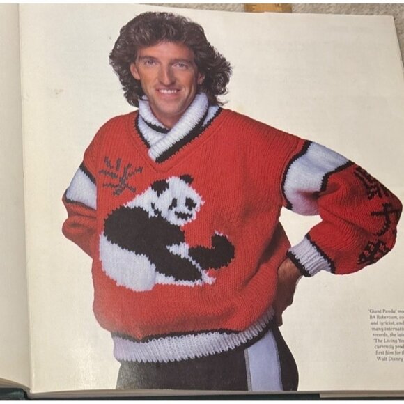 Knitting Wildlife Pattern Book By Ruth Herring & Karen Manners Handcover - Picture 6 of 13